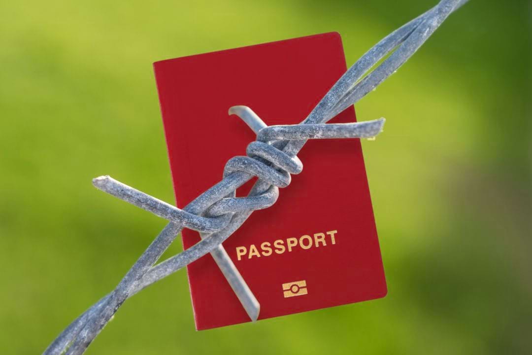 in-warsaw-airport-between-april-and-december-2023-around-11000-temporary-passports-were-issued